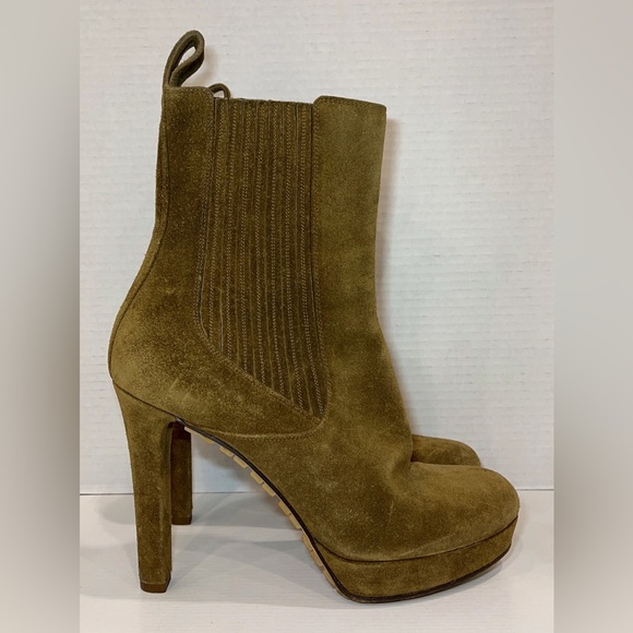 Gucci Brown Suede Heeled Boots - Picture 1 of 6